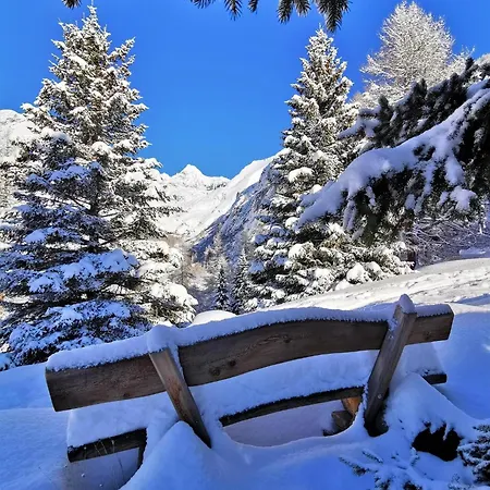 Florian & Camilla Apartamento